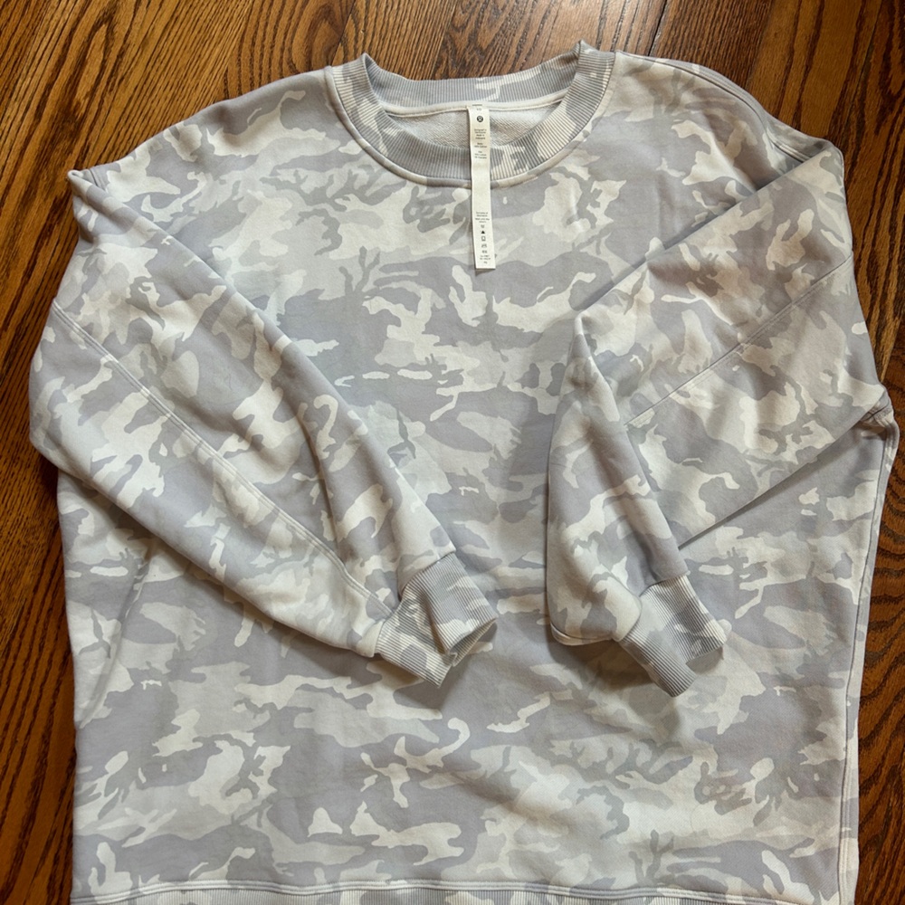 Lululemon Gray Camo Sweatshirt- Size L